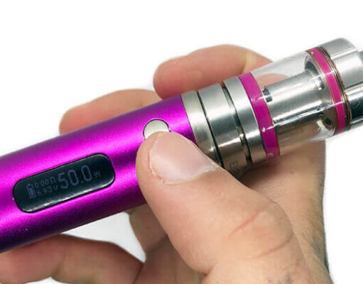 Minsal da luz verde a norma que regula venta, promoción y uso de cigarros electrónicos o «vaper»