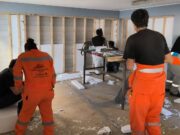 Estudiantes del CEIA Vallenar construyen aula pedagógica como parte de proyecto EPJA del Mineduc