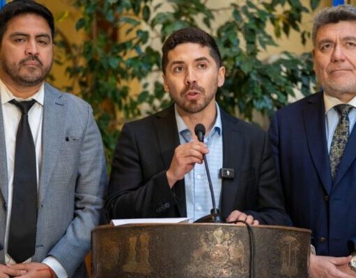 PS presenta requerimiento al Tribunal Constitucional para destituir al diputado Johannes Kaiser por dichos sobre el Golpe de Estado