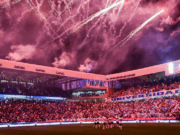 Show de luces, pirotecnia y goles: la UC estrenó el Claro Arena a lo grande