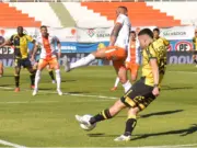 Triunfo en El Salvador: Coquimbo Unido consolida su liderato ante Cobresal