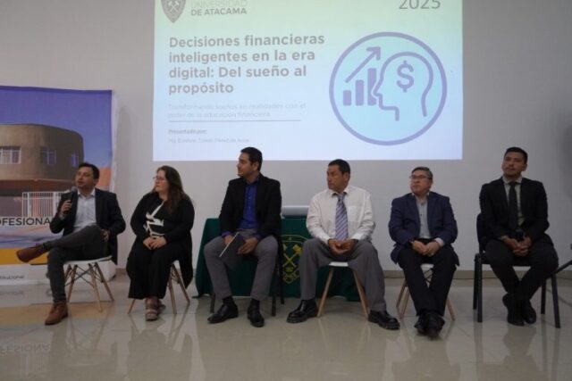 Segundo-Seminario-de-Educacion-Financiera-08-768x512