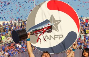 Pepe Rojas se despide entre lágrimas y ovación en el Nacional: “Gracias al mejor equipo del mundo, la U”