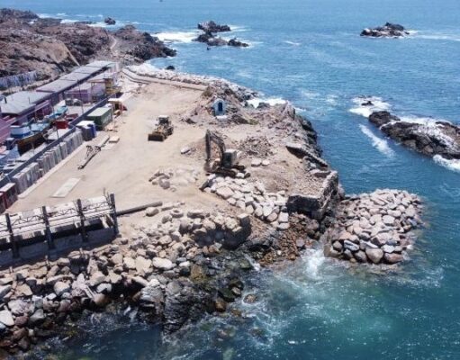 MOP Atacama reporta 53% de avance en obras de conservación del borde costero de Huasco