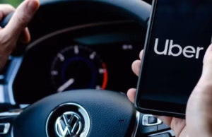 Ley Uber en suspenso: debate por reglamento enfrenta a Muñoz y De Grange