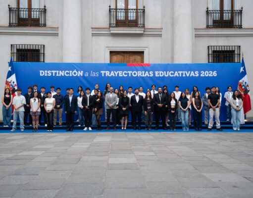 Estudiante de Coquimbo es distinguida a nivel nacional y comparte desayuno con el Presidente Boric