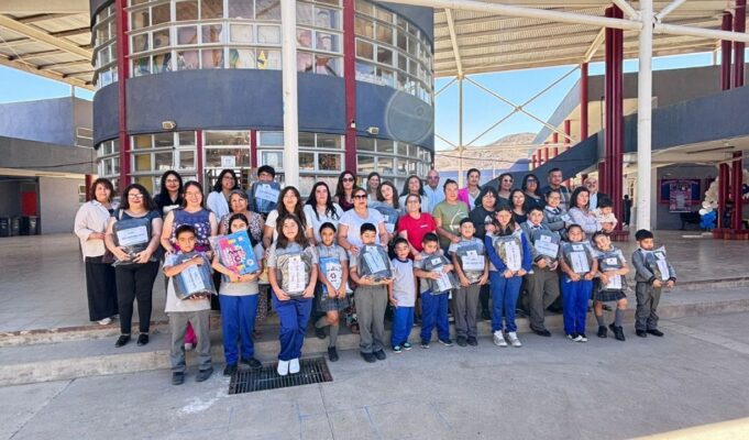 SLEP Elqui distribuye 10.800 sets de útiles escolares con inversión de $250 millones para fortalecer la educación pública