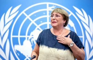 Excancilleres respaldan a Bachelet y cuestionan decisión del Gobierno de retirar apoyo a su candidatura en la ONU