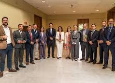 “Nunca más solos”: diputados crean bancada para respaldar a policías y Fuerzas Armadas