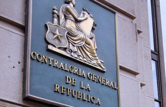 Contraloría detecta uso de autos fiscales en actividades partidistas y omisiones en Ley del Lobby