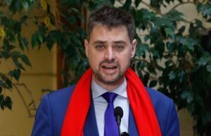 Diputado Manouchehri solicita investigar almuerzo servido por Adriasola en La Moneda