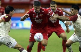 Ñublense y Deportes La Serena igualan en intenso duelo en Chillán por la Liga de Primera