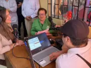 Personas mayores de Las Compañías estrenan programa radial para fortalecer la participación comunitaria