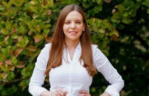 Fiscalía investiga a senadora Camila Flores por presunto fraude al fisco