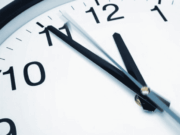 Mañana Sabado relojes deberán atrasarse una hora