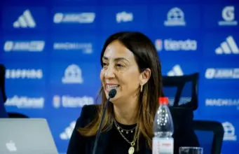 Cecilia Pérez asume la presidencia de la U y marca un hito en Azul Azul