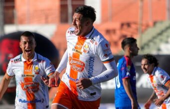 Cobresal frenó a la U en la altura y celebró con un golazo de Steffan Pino