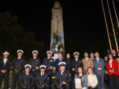 Monumento a los Héroes de Iquique vuelve a iluminar Santiago tras más de 40 años con su faro apagado